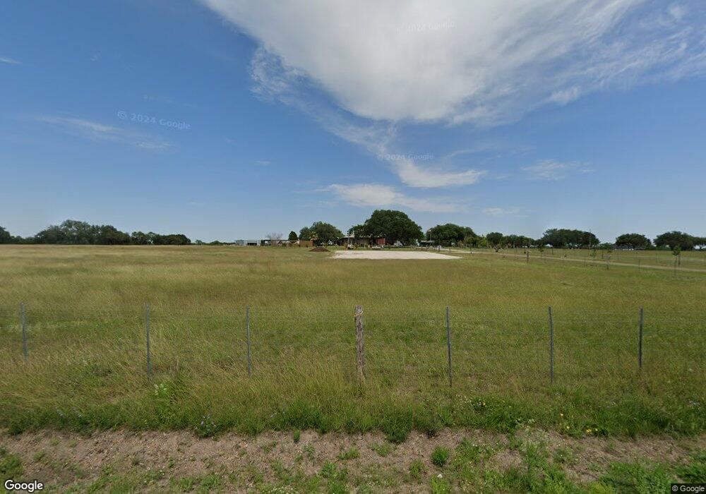 2400 Wofford Ln, Beeville, TX 78102 - photo 1