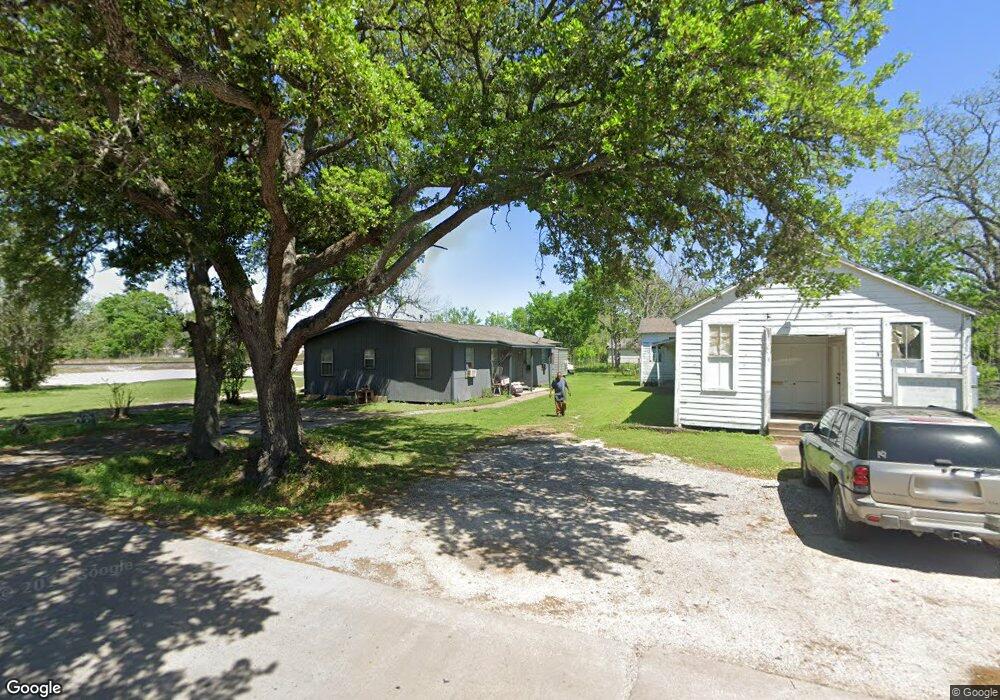 2705 Avenue C, Bay City, TX 77414 - photo 1