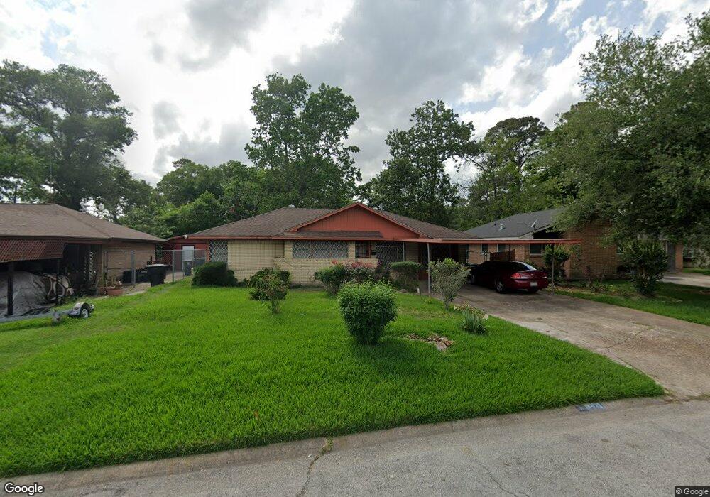 10117 Bretton Dr, Houston, TX 77016 - photo 1