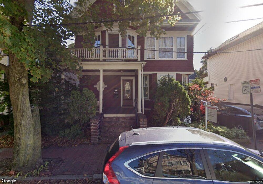 30 Dover St unit 1, Cambridge, MA 02140 - photo 1