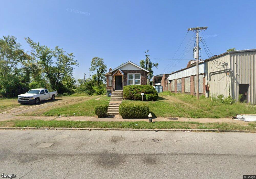 4529 Pope Ave, Saint Louis, MO 63115 - photo 1