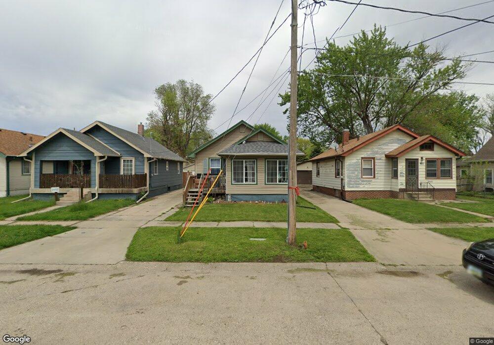 2406 Lyon St, Des Moines, IA 50317 - photo 1
