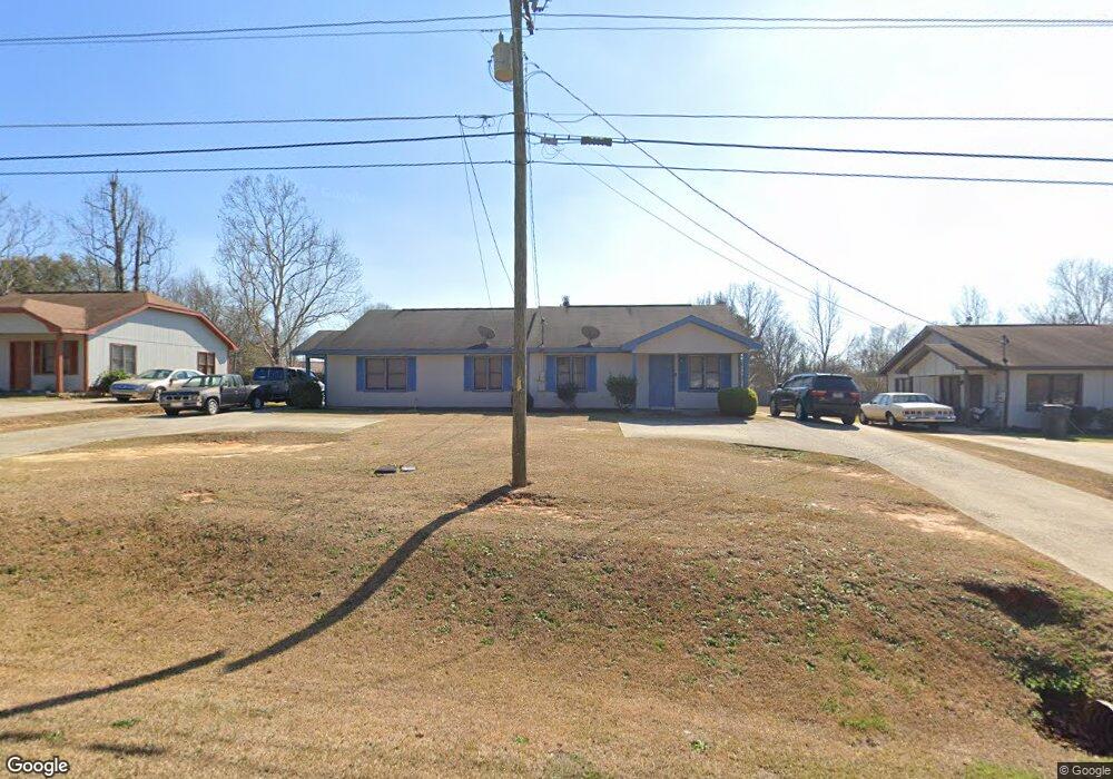 914 Dunbar Rd, Warner Robins, GA 31093 - photo 1