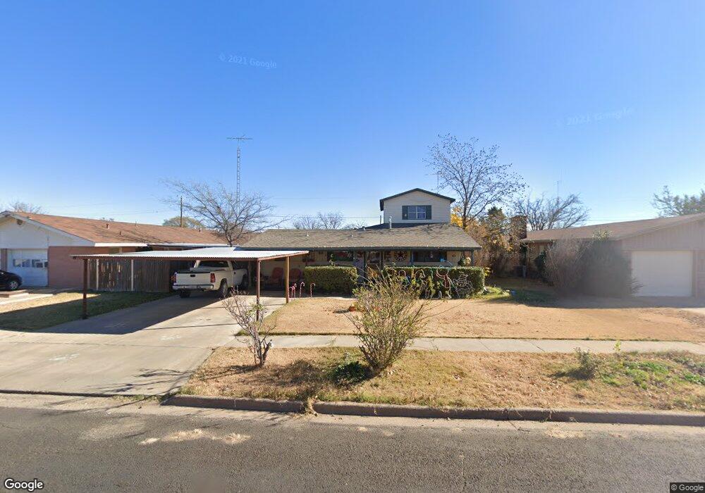 314 Juanita St, Plainview, TX 79072 - photo 1