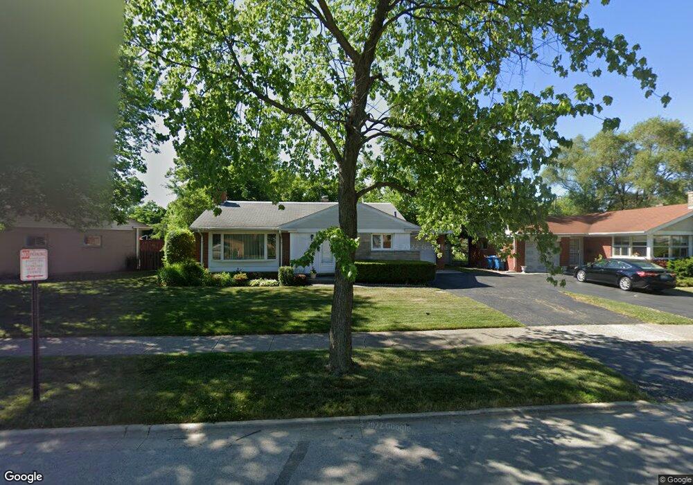 391 E Huntington Ln, Elmhurst, IL 60126 - photo 1