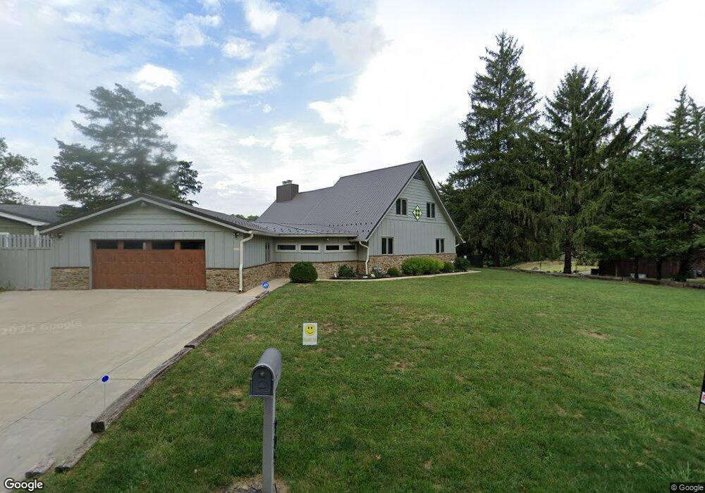 9052 W Evergreen Dr unit 1, Columbus, IN 47201 - photo 1