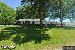 21160 S West St, Raymond, IL 62560