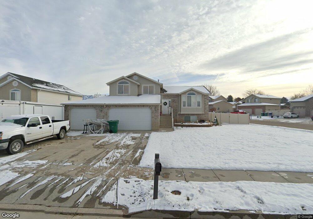 5272 S 3750 W unit 32, Roy, UT 84067 - photo 1
