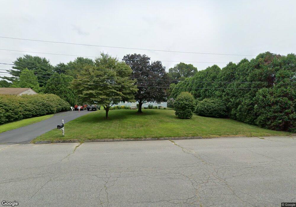 8 Spring St, Plainfield, CT 06374 - photo 1