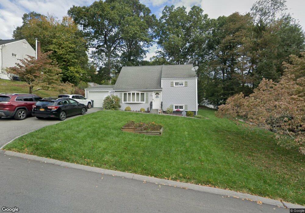1416 Ivy Rd, Mohegan Lake, NY 10547 - photo 1