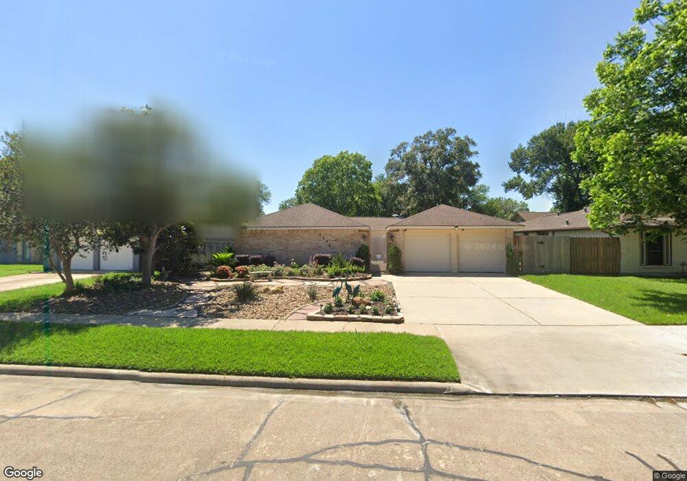 5246 Apple Blossom Ln, Friendswood, TX 77546 - photo 1