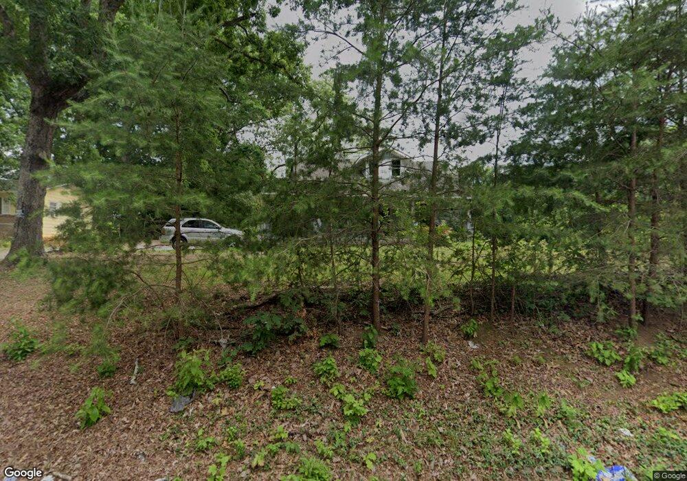 235 Fayetteville Ave, Statesville, NC 28677 - photo 1