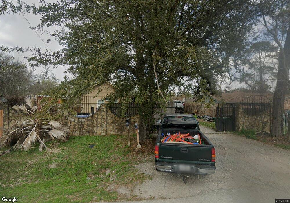 39 Meadow Lea Dr, Houston, TX 77022 - photo 1