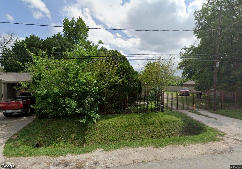 1312 De Boll St, Houston, TX 77022 - photo 1