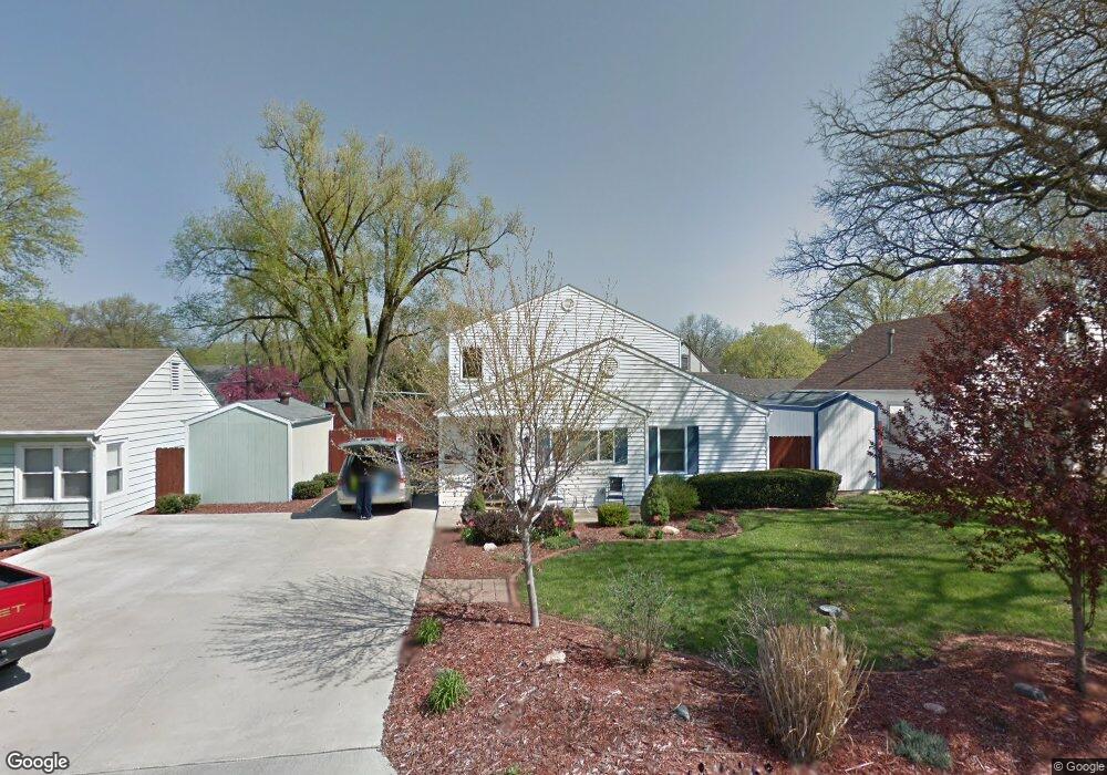 3632 SW Churchill Rd, Topeka, KS 66604 - photo 1