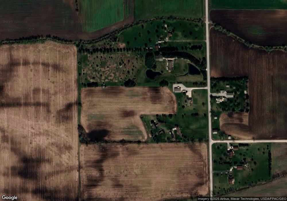 9097 Finzel Rd, Carleton, MI 48117 - photo 1