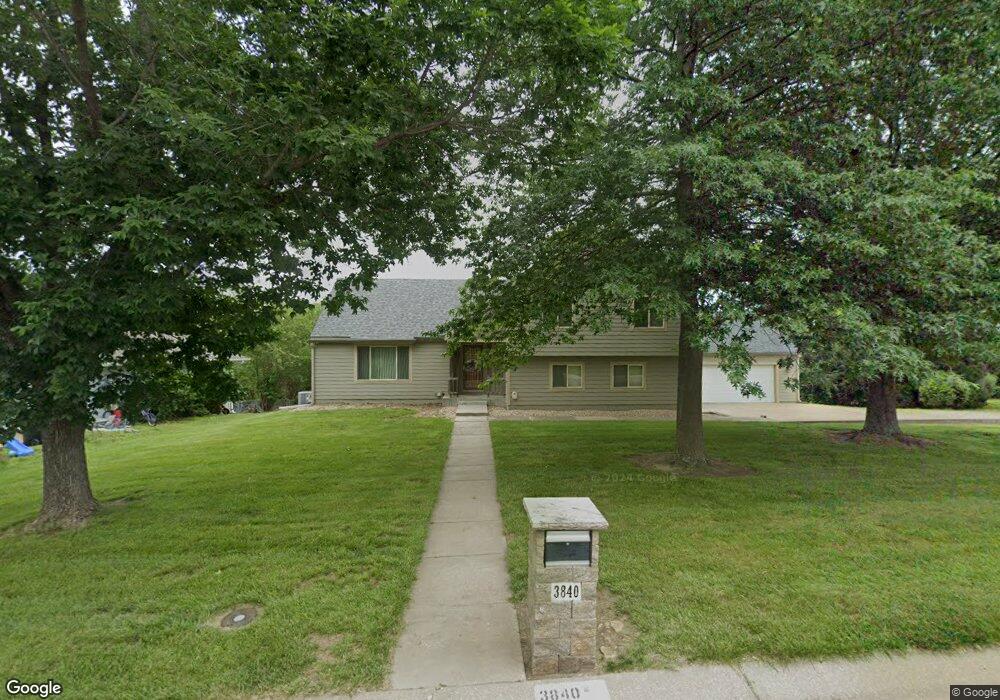 3840 SW Nottingham Rd, Topeka, KS 66610 - photo 1