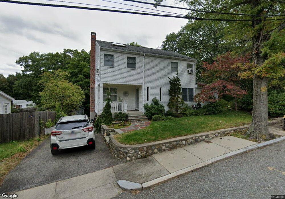 18 Hackensack Cir, Chestnut Hill, MA 02467 - photo 1