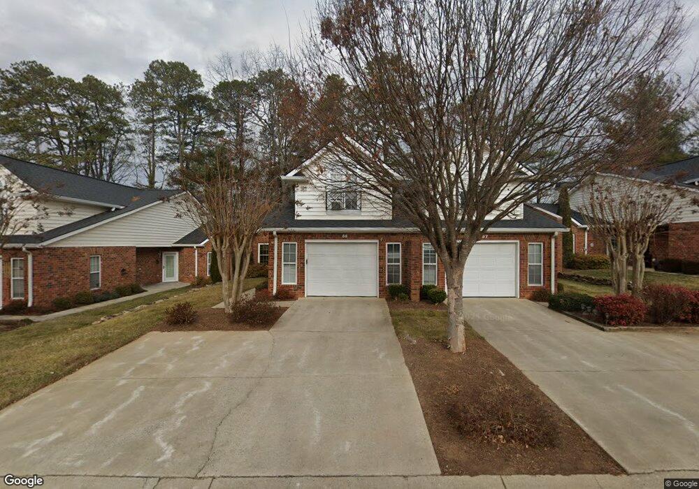 55 Lake Pointe Cir, Hendersonville, NC 28792 - photo 1