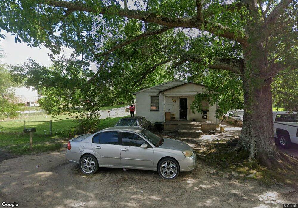 702 W Chattahoochee St, Fitzgerald, GA 31750 - photo 1