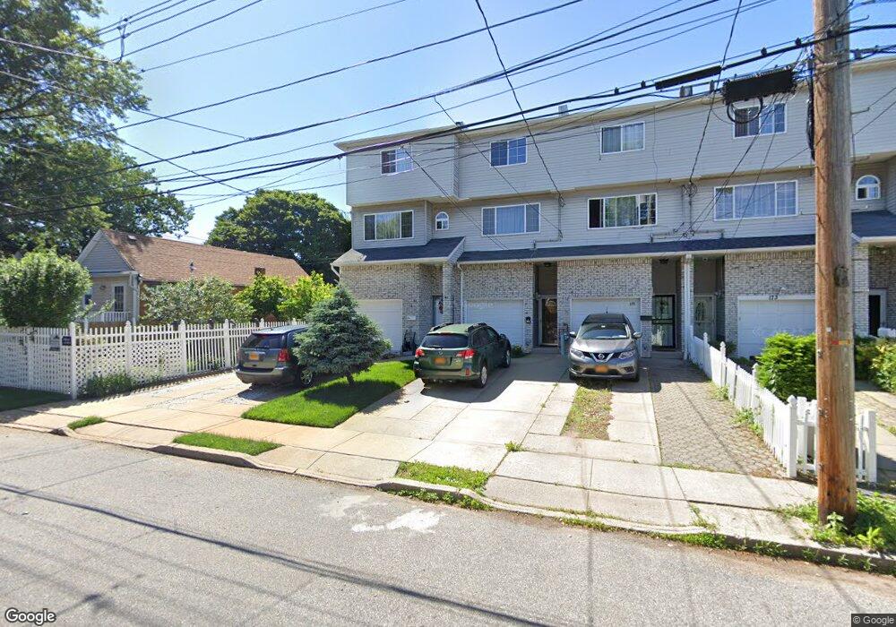 179 Grimsby St unit 1, Staten Island, NY 10306 - photo 1