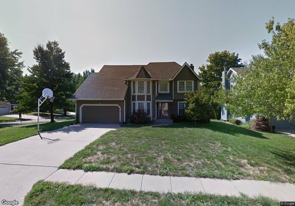 8228 Lichtenauer Dr, Lenexa, KS 66219 - photo 1