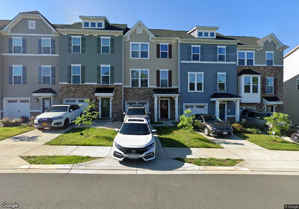 10713 Hinton Way, Manassas, VA 20112 - photo 1