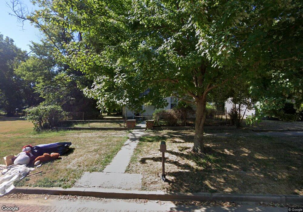 1318 Clark Ave, Parsons, KS 67357 - photo 1