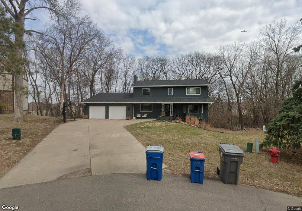 10810 Sumac Ln, Hopkins, MN 55305 - photo 1