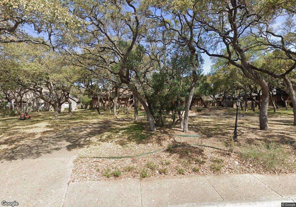 10951 Hunters Way, Helotes, TX 78023 - photo 1