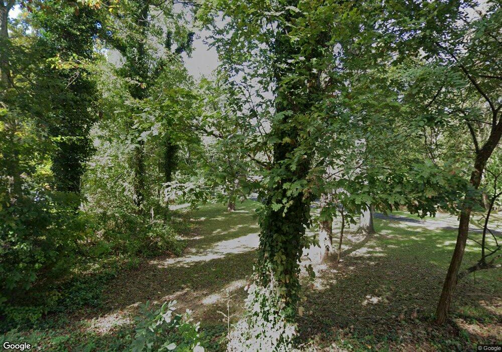 18400 Woodland Dr, Triangle, VA 22172 - photo 1