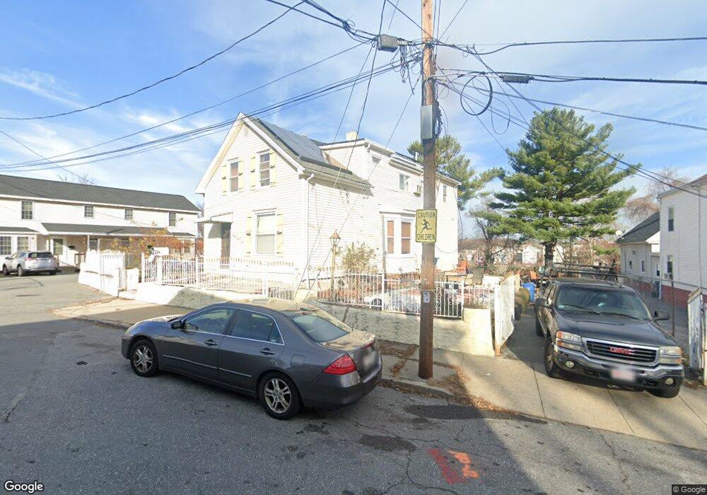 97 1/2 Railroad St unit A, Lawrence, MA 01841 - photo 1