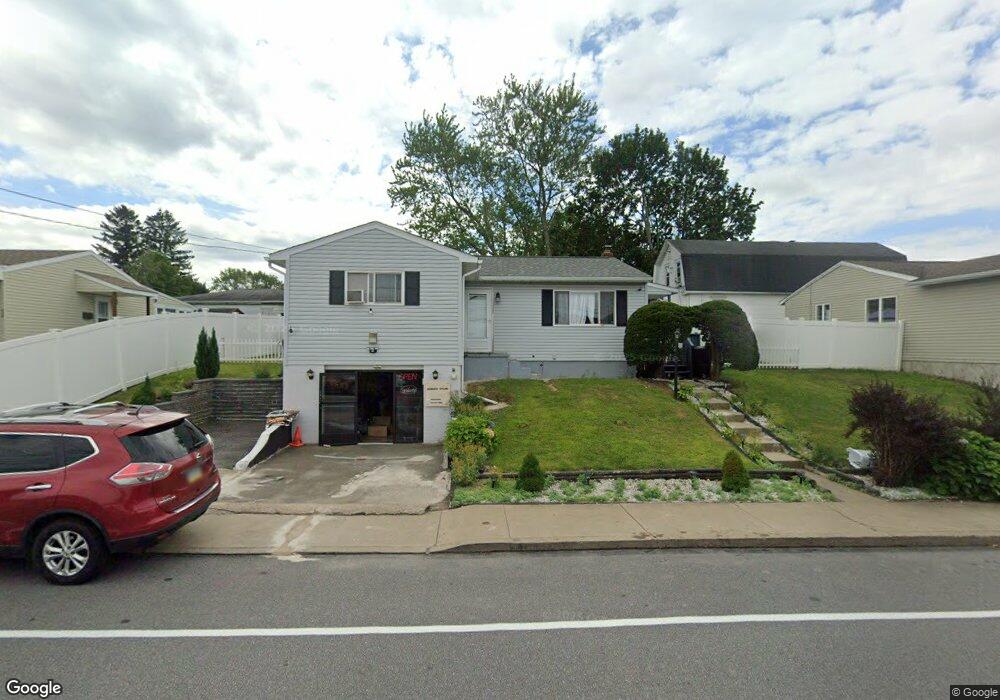 632 W 23rd St, Hazleton, PA 18202 - photo 1
