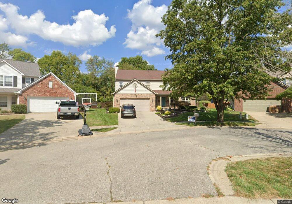 10565 Greenway Dr, Fishers, IN 46037 - photo 1