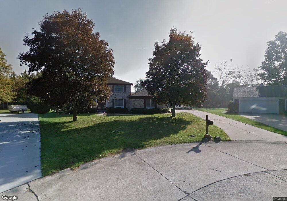 8110 Sarah Ct, Grosse Ile, MI 48138 - photo 1