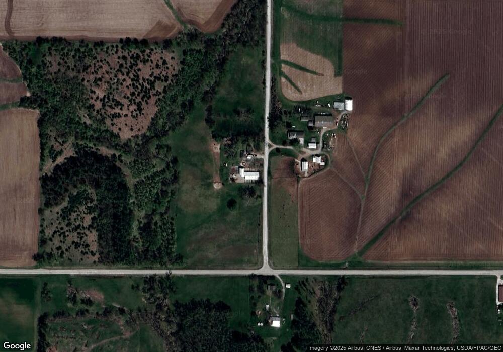 4185 E 20th St S, Newton, IA 50208 - photo 1