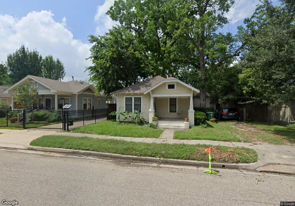 1115 E 16th St, Houston, TX 77009 - photo 1