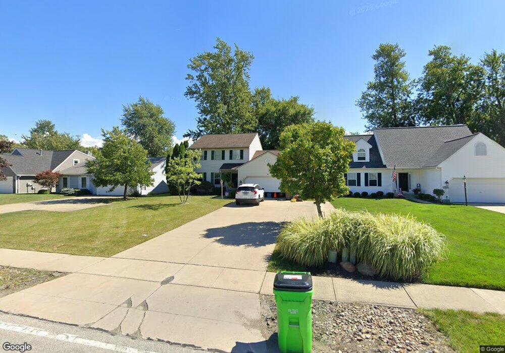 33791 Lake Rd, Avon Lake, OH 44012 - photo 1