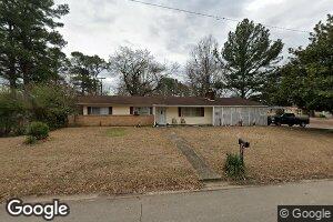 702 Hemlock St, Columbus, MS 39702