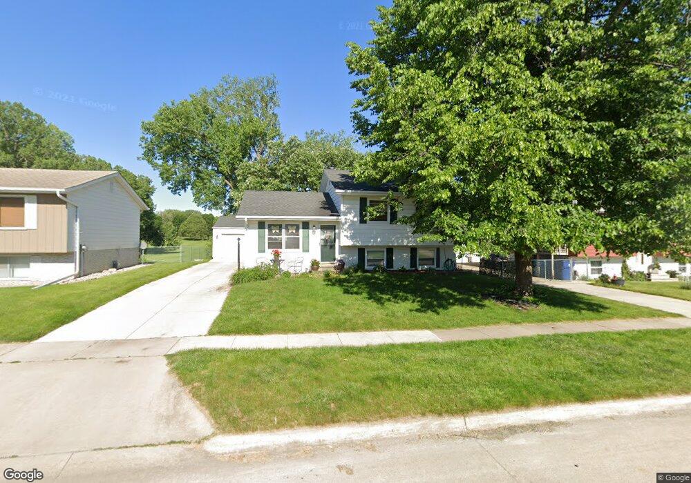 1119 Fleur Dr, Waterloo, IA 50701 - photo 1