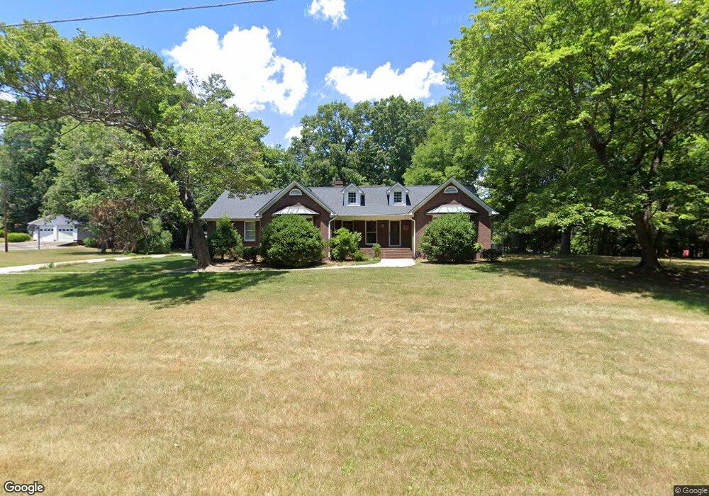 529 Clearview Dr, Asheboro, NC 27205 - photo 1