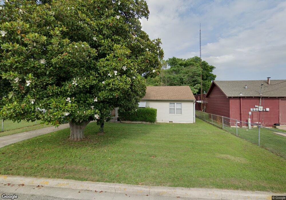 1202 E St NW, Ardmore, OK 73401 - photo 1