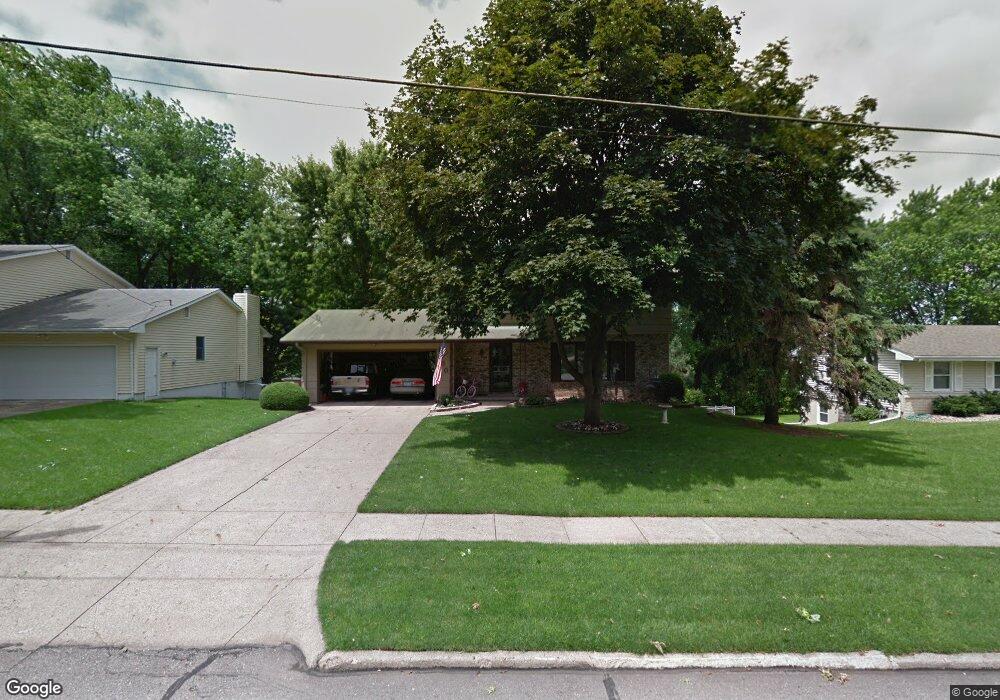 1230 33rd St, West Des Moines, IA 50266 - photo 1