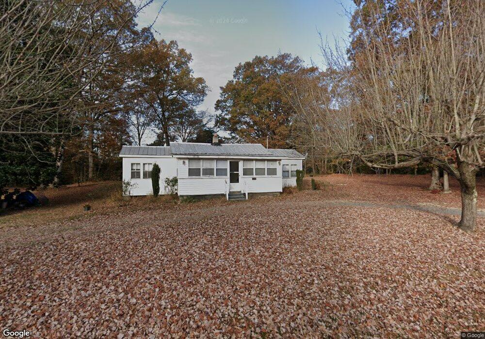 2154 Flat Iron Rd, Montross, VA 22520 - photo 1