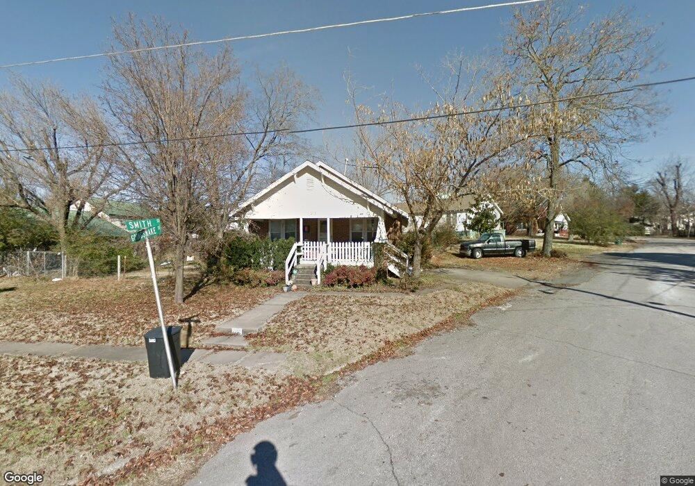 121 Goingsnake St, Tahlequah, OK 74464 - photo 1