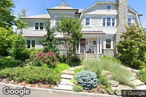 15 W Entry Rd, Staten Island, NY 10304