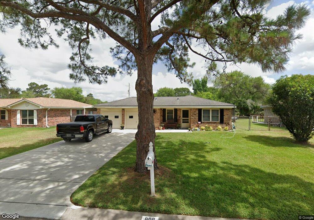 806 Circle Way, Alvin, TX 77511 - photo 1