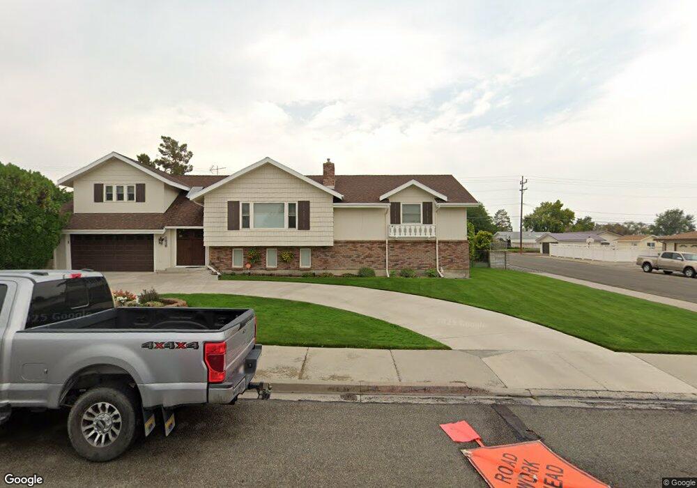 1820 Mizpah St, Winnemucca, NV 89445 - photo 1