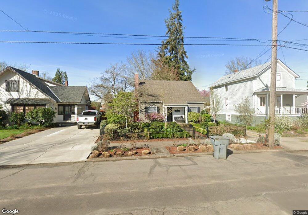724 Calapooia St SW, Albany, OR 97321 - photo 1