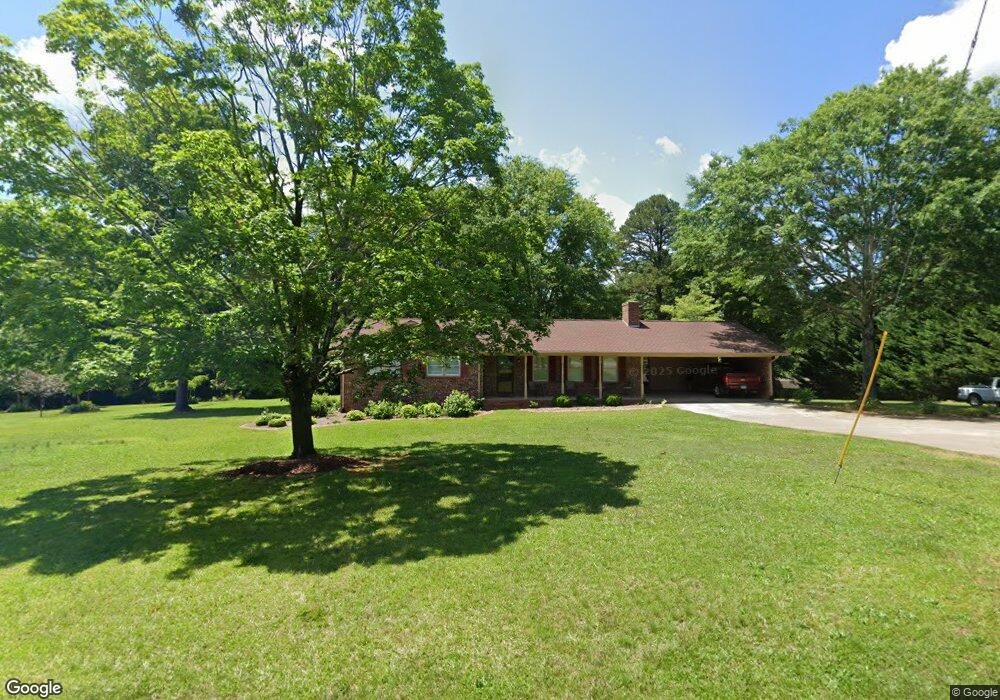 825 Park Ave, Baldwin, GA 30511 - photo 1